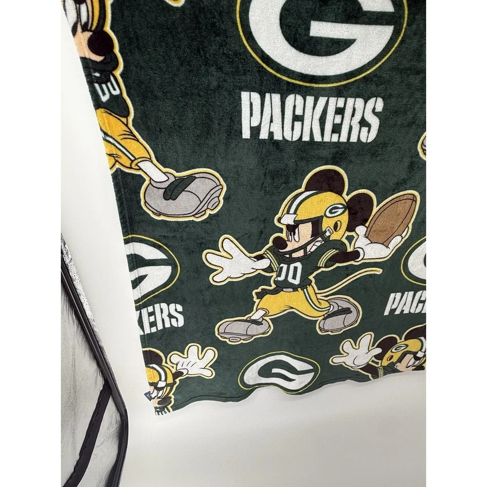 Disney NFL Green Bay Packers Mickey Mouse Throw Blanket Soft 36 X 48